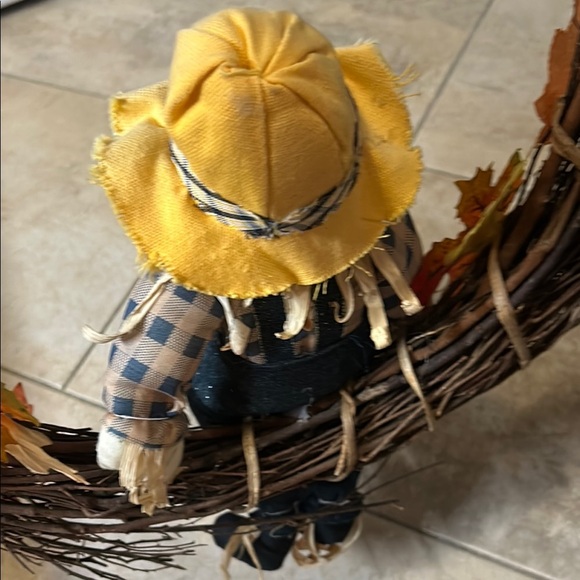 Autumn Leaf Wreath with Scarecrow Decor - Picture 9 of 11